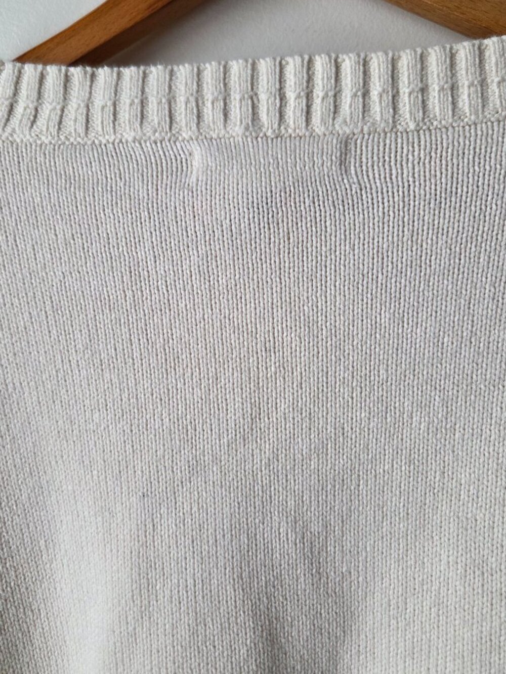 EUC HAPPILY GREY CREAM COTTON BLEND STRAWBERRY EMBROIDERED SWEATER M - Picture 10 of 14